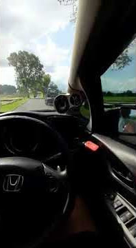 Story W.a mengemudi Honda Jazz RS