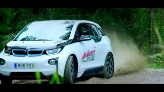 Drifting a BMW i3 screenshot 5