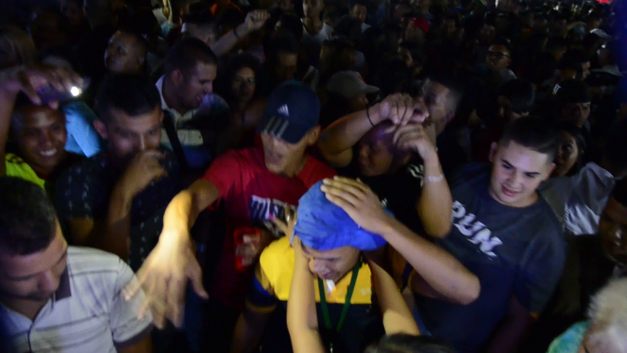 Guerra de Team en el Lara Fest 2017 *Video 1* IG @noelfotografia