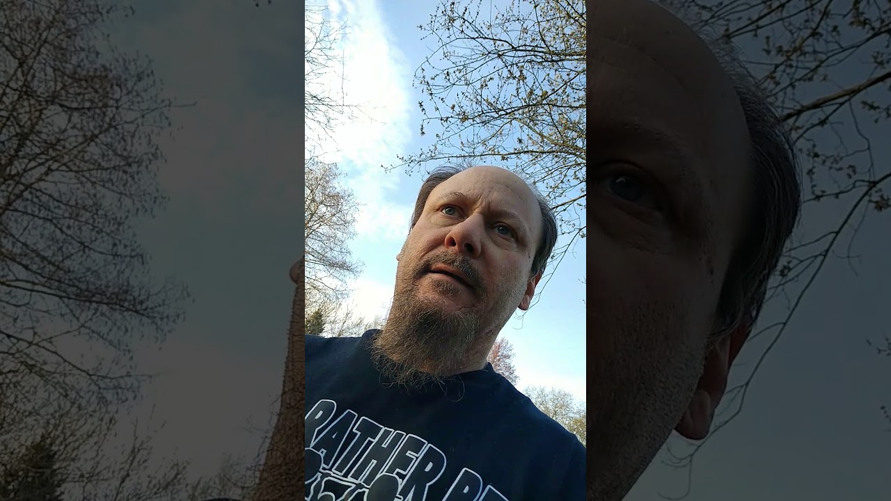 Tailgator 900 watt generator for emergency power.