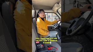 membelikan kakek sebuah mobil