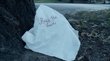 Sisser - Rabbit Hat Smash (Official Music Video)