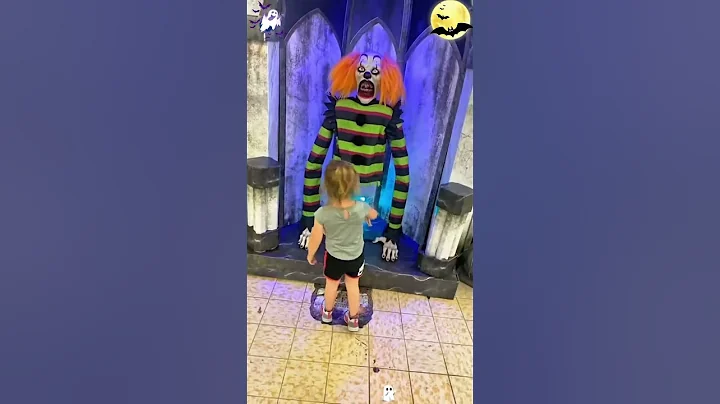 BEST SCARE CAM Prank Reactions 2025 #shorts #jumpscare #scarecampranks #scarypranks #scarecam2025