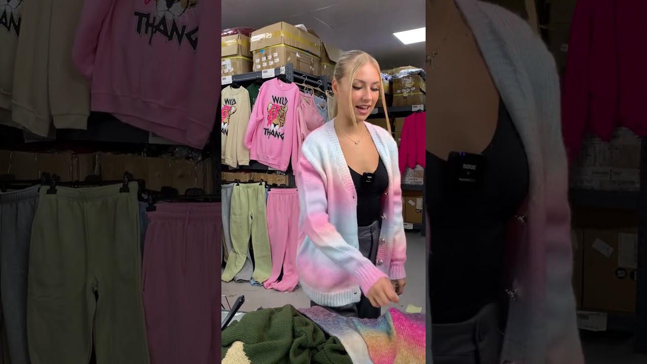 Cute pink desire for cozy season style #relarela #fok