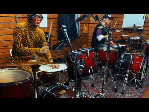 初見で叩いてみた[夜に駆ける Jazzアレンジ.]ドラム