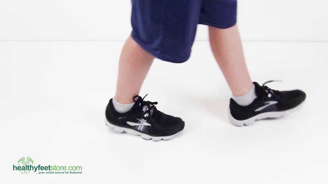 brooks pureflow kids