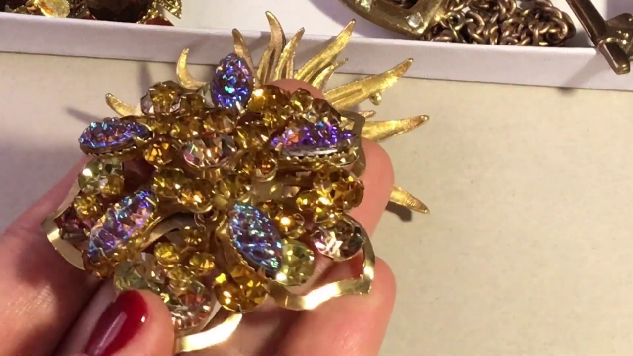 Распаковка лома винтажной бижутерии