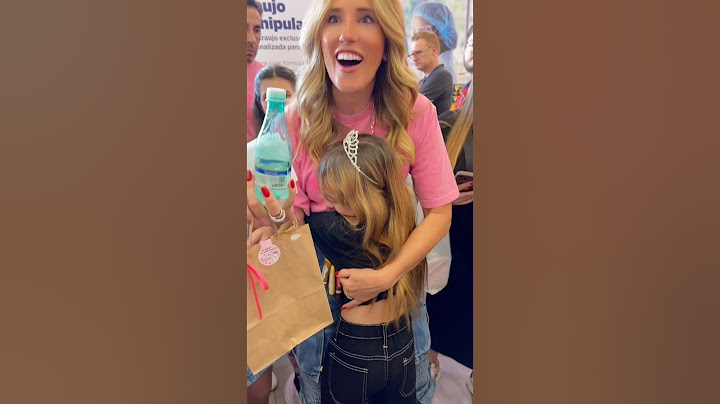 Mini rainha com rainha suprema dos carmeds