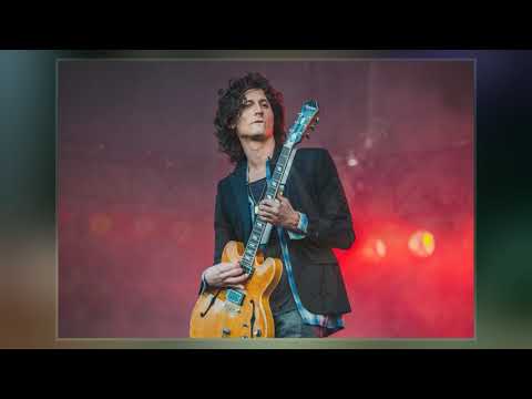 Video: Nick Valensi Net Worth