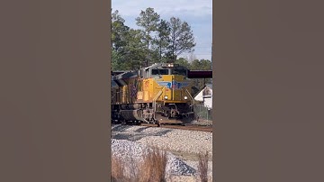 The SD70ACe is one of the greatest American diesel locomotives #unionpacific #train #railroad #bnsf