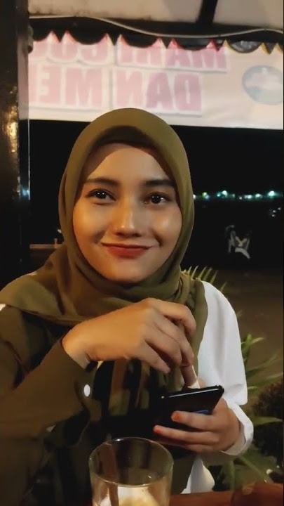 Video mentahan halu buat jomblo makan malam bareng cewek