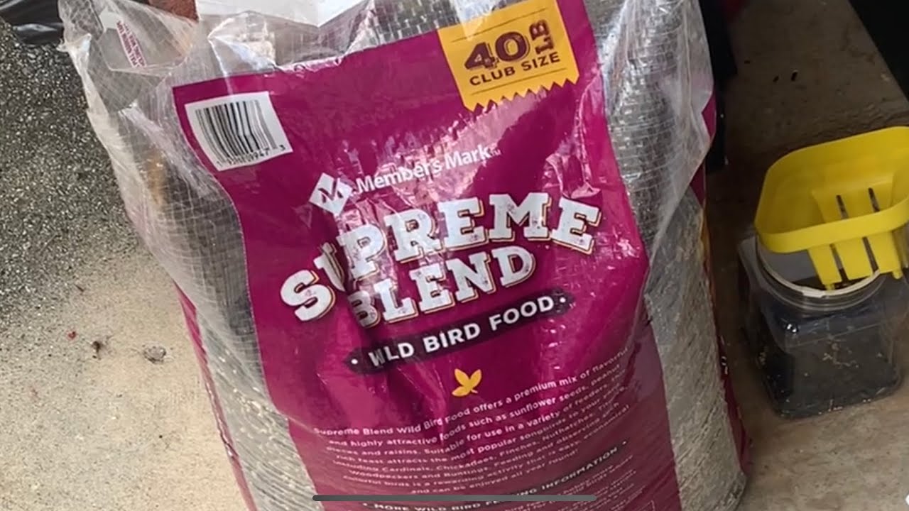 Sam’s Club supreme blend bird food seed is great!! - YouTube