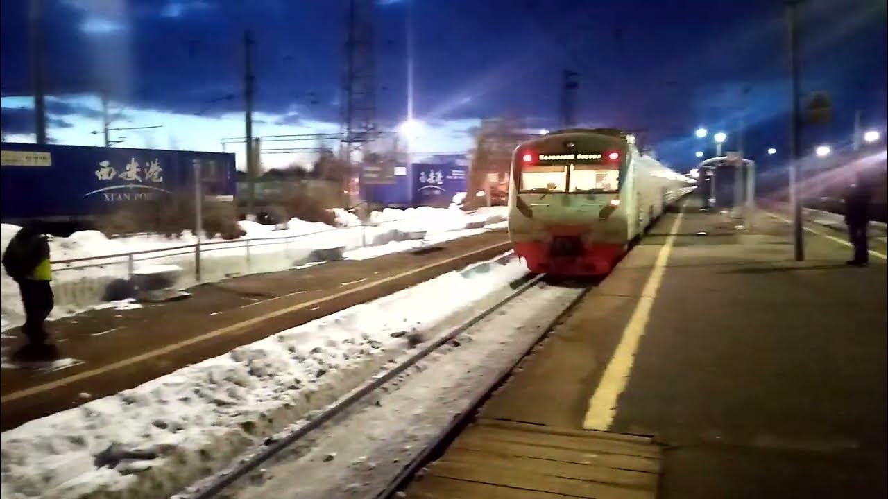 Люберцы линия. Казанский вокзал москва рельсы. Электричка золотово москва. Выхино луховицы поезд. Таврия двухэтажный поезд.