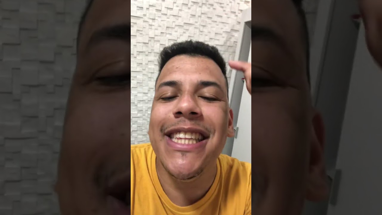 Filha toco hoje em tua saúde sou Deus que vou parar uma mulher por amor a você e foi tudo com você!