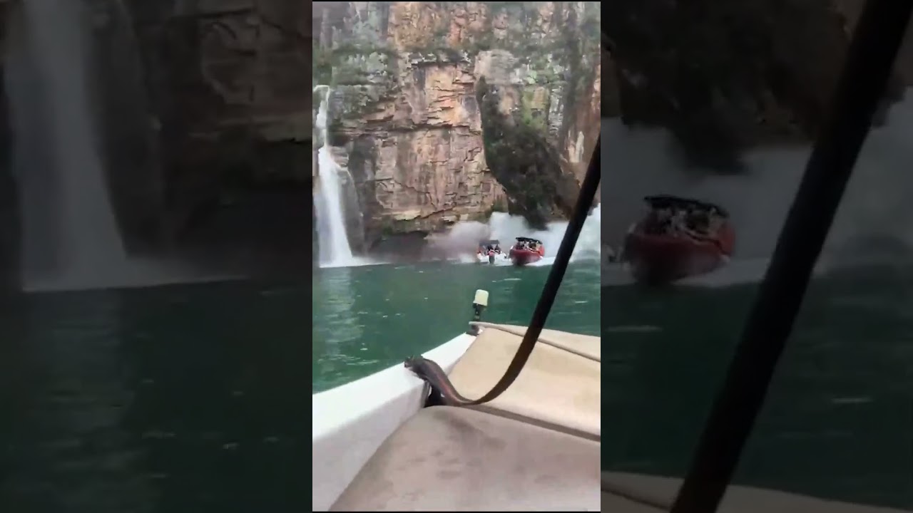HORRIBLE MASSIVE ROCK Collapsed On Tourist boats in Brazil's Minas Gerais.#shorts #viralshorts - Floridas News HORRIBLE MASSIVE ROCK Collapsed On Tourist boats in Brazil's Minas Gerais.#shorts #viralshorts
