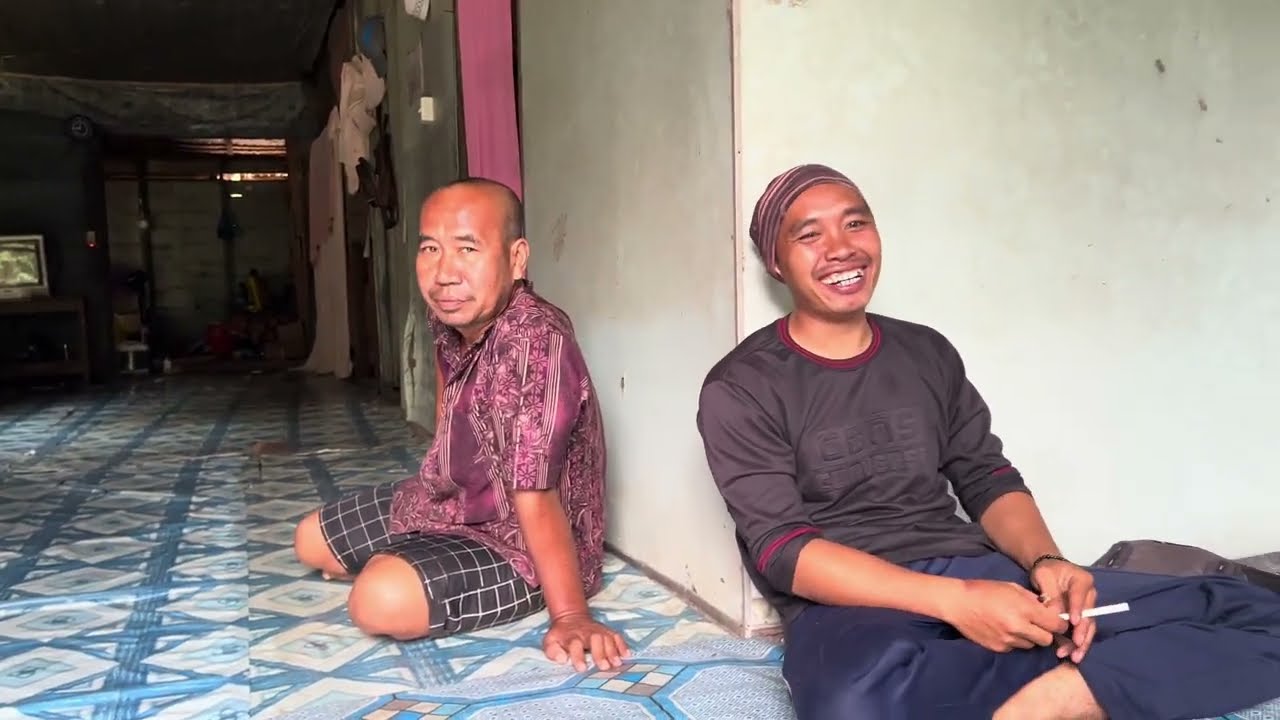 PULAU YANG TIDAK ADA KENDERAAN KERETA ( HANYA 1 AMBULAN )UMPAMA TAHUN 80AN