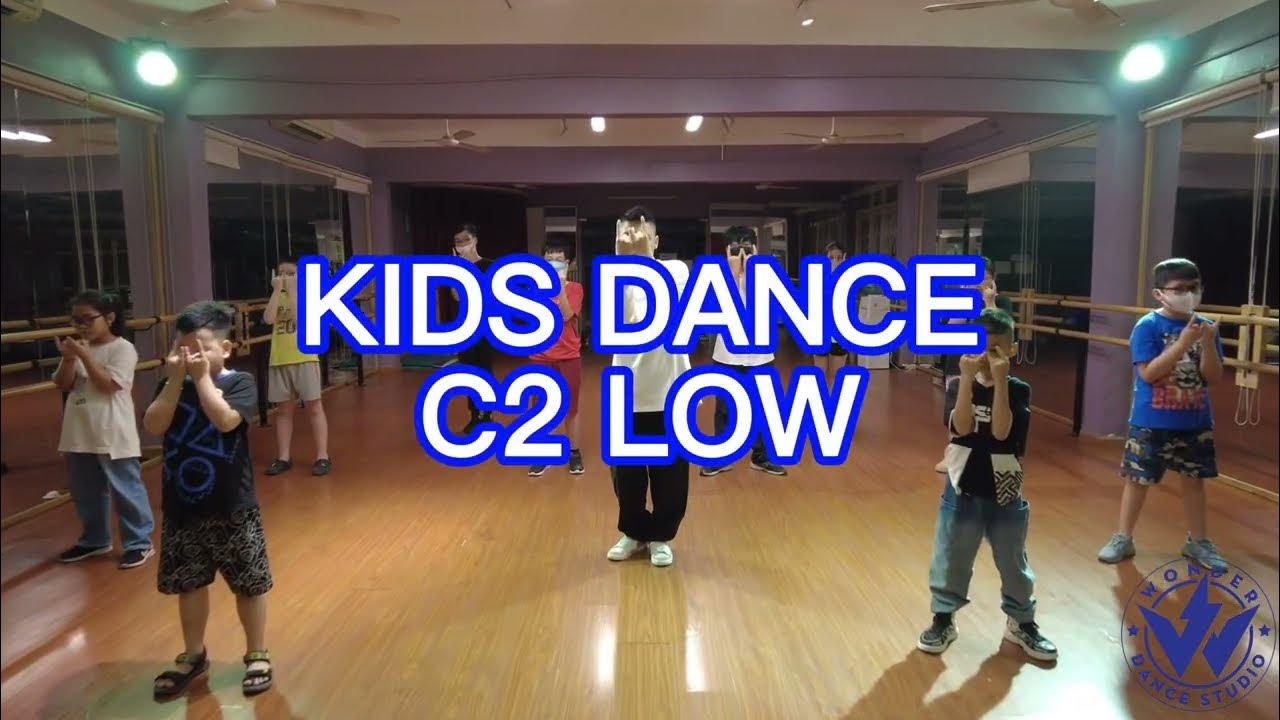 Вандер вступился в баре. Pub boy. Танцы k pop в лагерях. Dancecore hands up. Wonder dance.