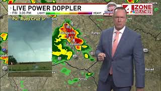 LATEST FORECAST Isolated showers and thunderstorms pass over San Antonio