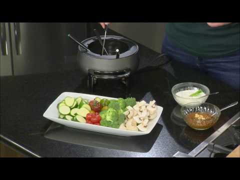 Video: Yuav Ua Li Cas Ua Ib Qho Fondue Classic