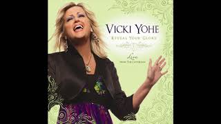 Vicki Yohe - Because Of Who You Are chords