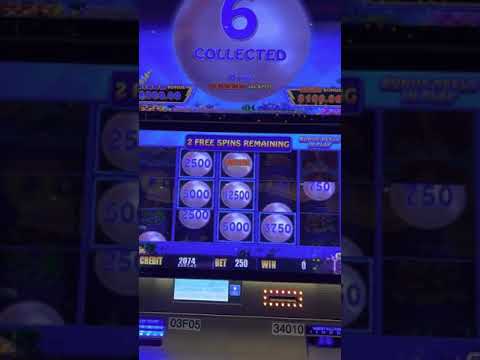 High Limit $25 spins at Twin Arrows Casino Flagstaff Arizona #casino #shorts #winner #lightning