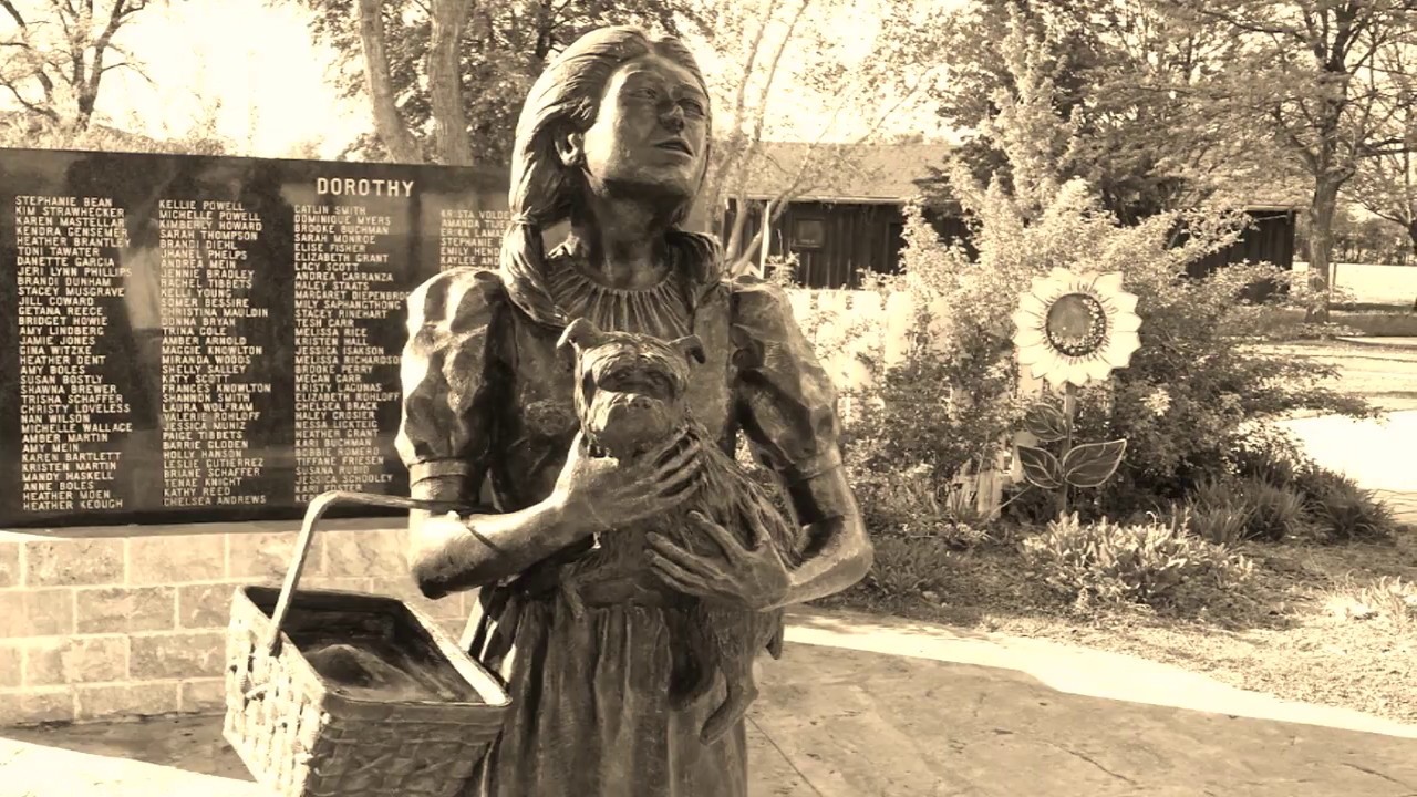 Dorothy's house Liberal, KS YouTube