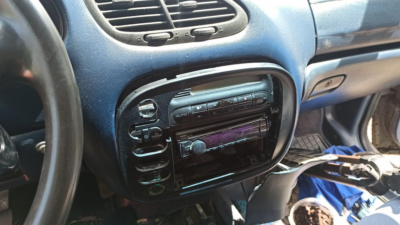 Как снять прикуриватель на форд гелакси 97г Искры из прикуривателя на ...