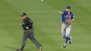 NYM@PHI: Murphy makes a great throw off his back foot