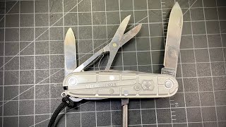 My Most Used Knife: Victorinox Super Tinker  1.4703