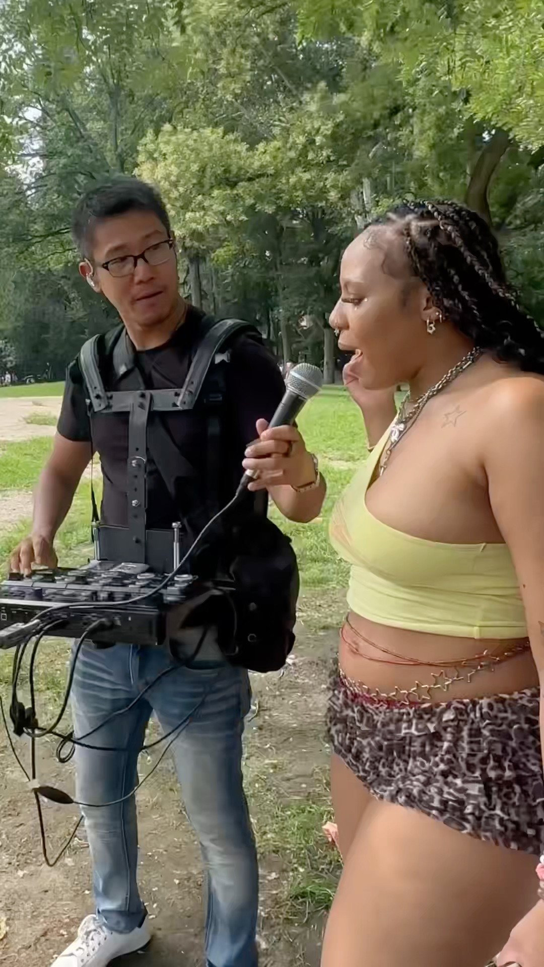 Made a beat with her VOICE and it was EPIC! ?#beatbox #loopstation #musicproducer