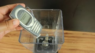 EXPERIMENTO: NOKIA TIJOLÃO VS LIQUIDIFICADOR BLINDADO