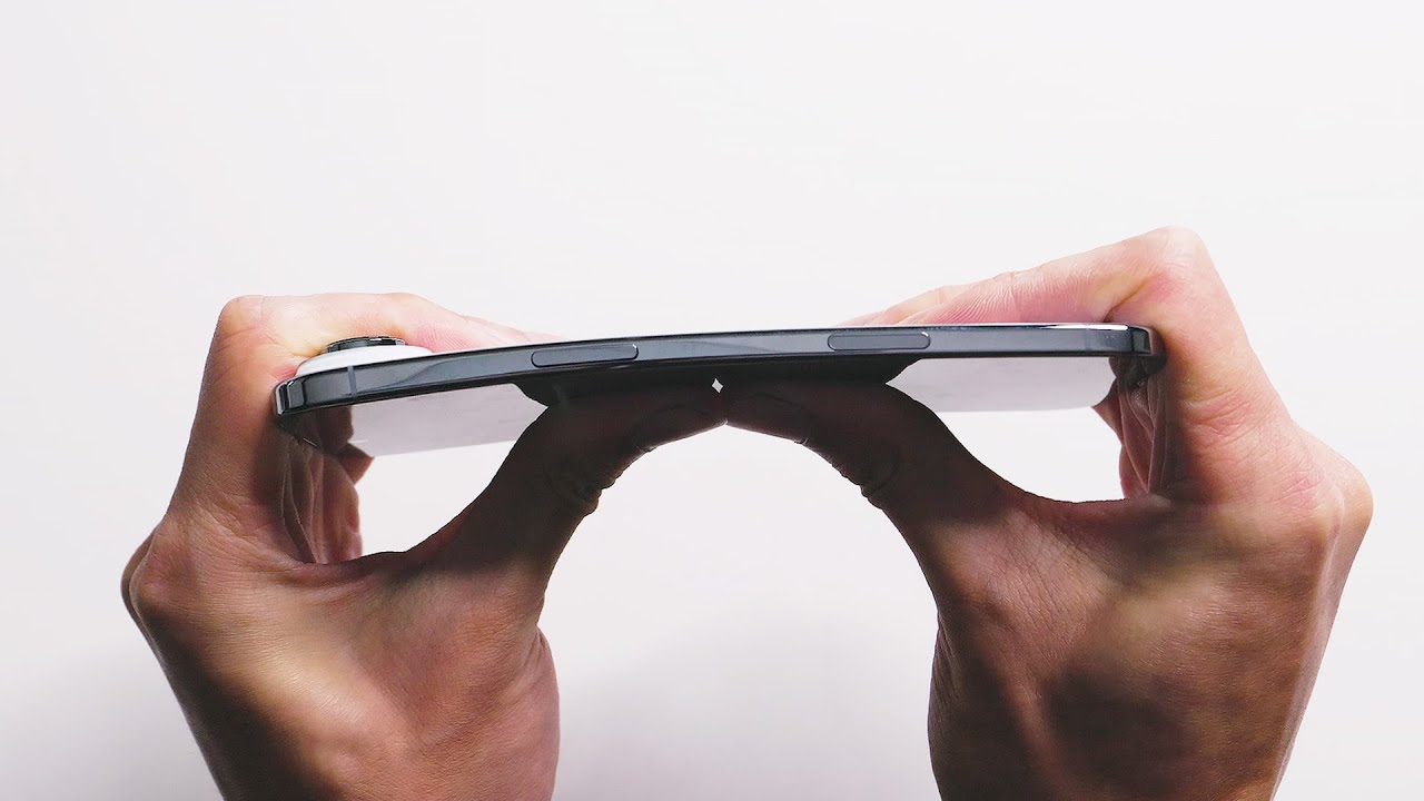 iPhone Air — будет ли он гнуться? (Шокирующие результаты) 