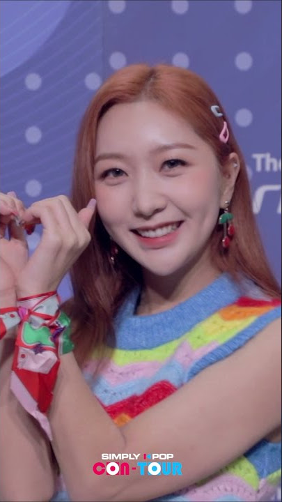 SECRET NUMBER(시크릿넘버) ✋🏻Hand-kissing(손키스)😘 | Simply's Weekly Mission Cam📹 #Shorts