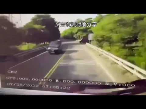 沿山公路枋寮殯儀館旁重大車禍 砂石車、小貨車對撞2人死亡 |彪網媒|20220725