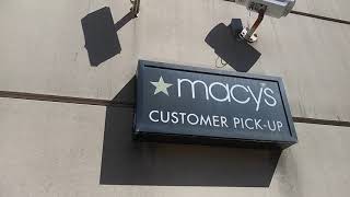 Abandoned Macy's Furniture and Home.  Oak Brook IL