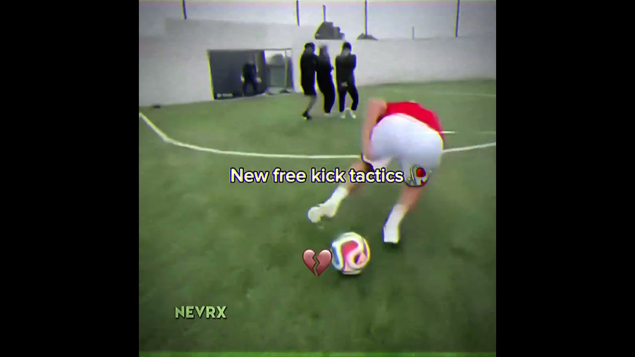 This free kick is ligal ?🤣😂 