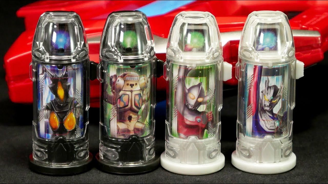 泳がない ウルトラマン　下敷　レトロなセット 特撮のDNA STORE ProducT ウルトラマン (Cタイプ) by 木下隆志