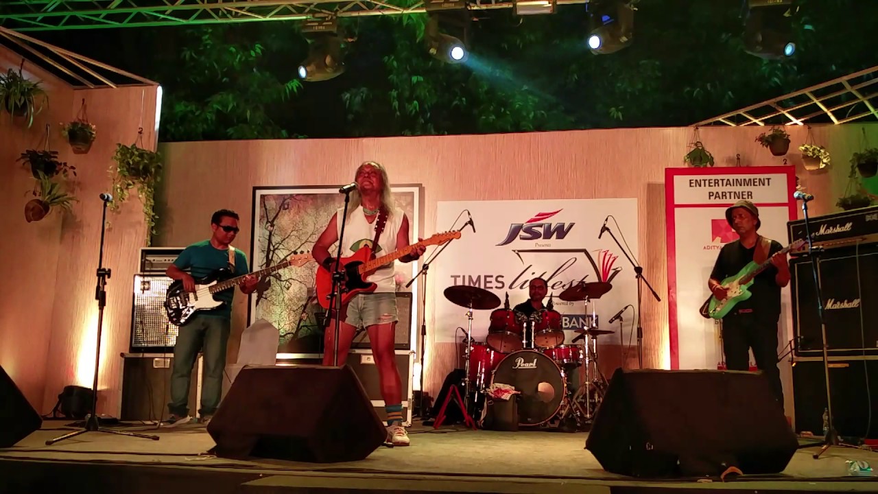 Lou Majaw - Blowin in the wind @ Times Lit Fest 2016