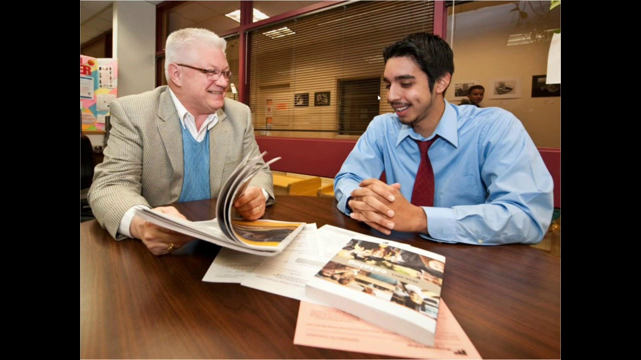 Just-in-time Data Governance is Like Advising for Students