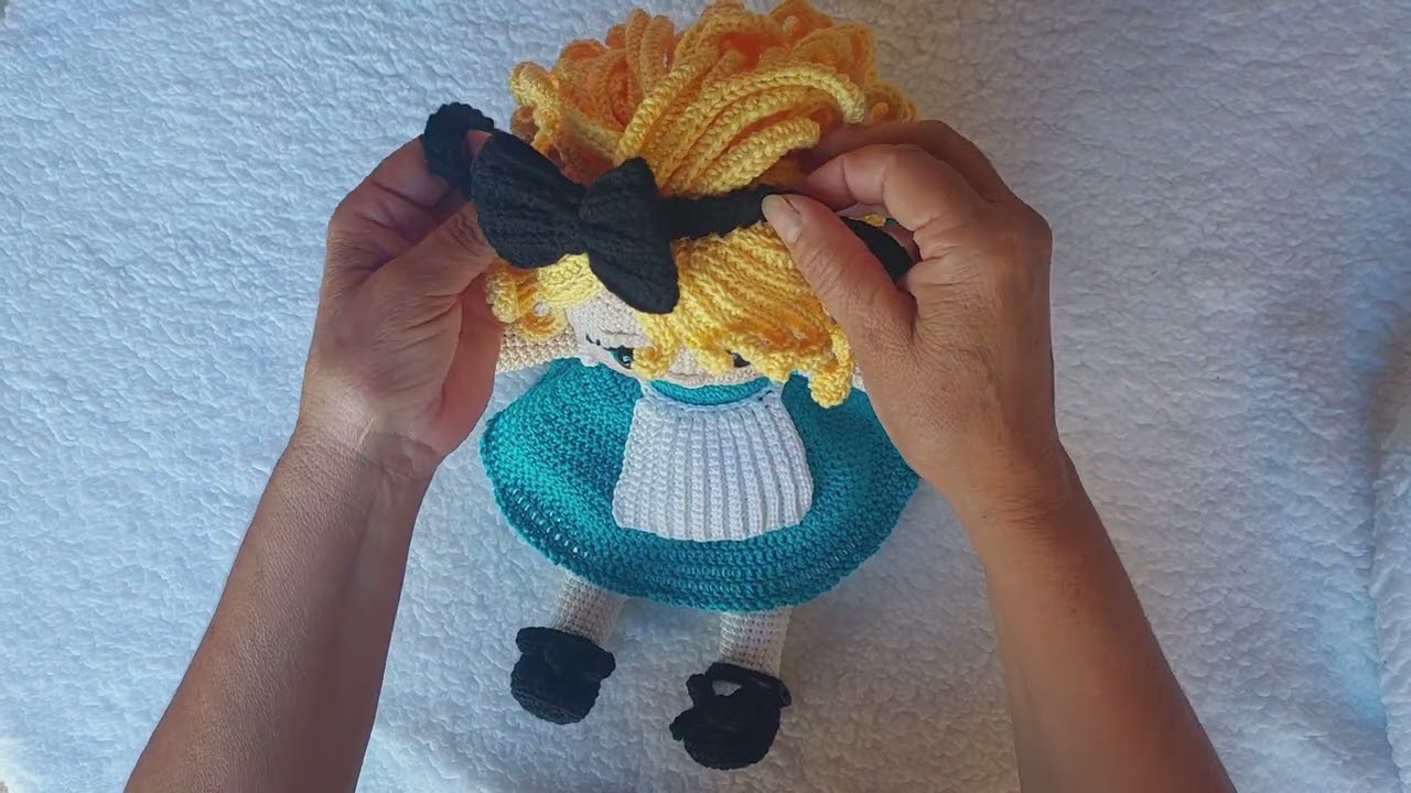 MONTANDO BONECA ALICE EM AMIGURUMI!
