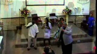 Unity Christian Center Praise &amp; Worship (God Did That Thang - He Saw The Best In Me)