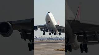 Plane take off 747 #747 #planes #shorts #ytshorts #avgeek @NeelDarsh