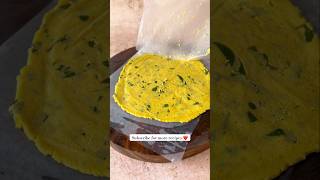 Methi-Makki ki Roti ||#shorts #youtubeshorts #recipe #winterspecial