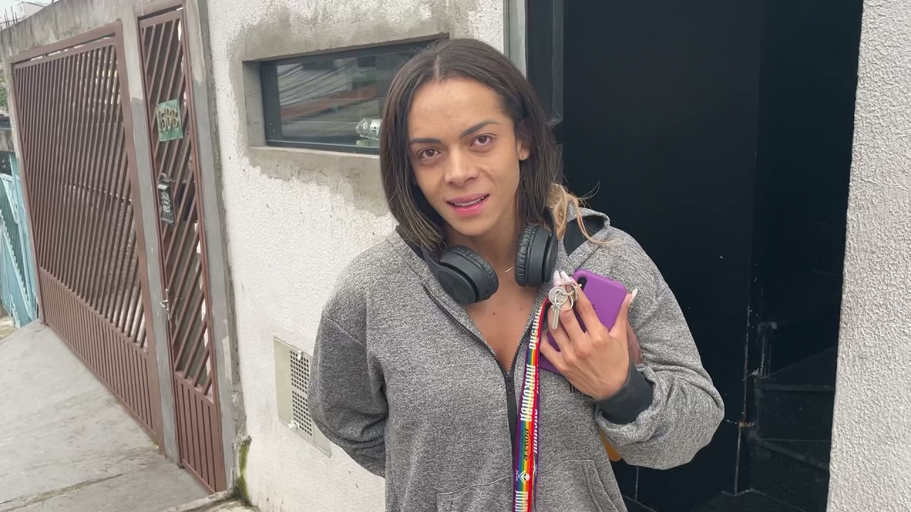 Conheci a Dani, conhecida como a LOIRA DO SUL