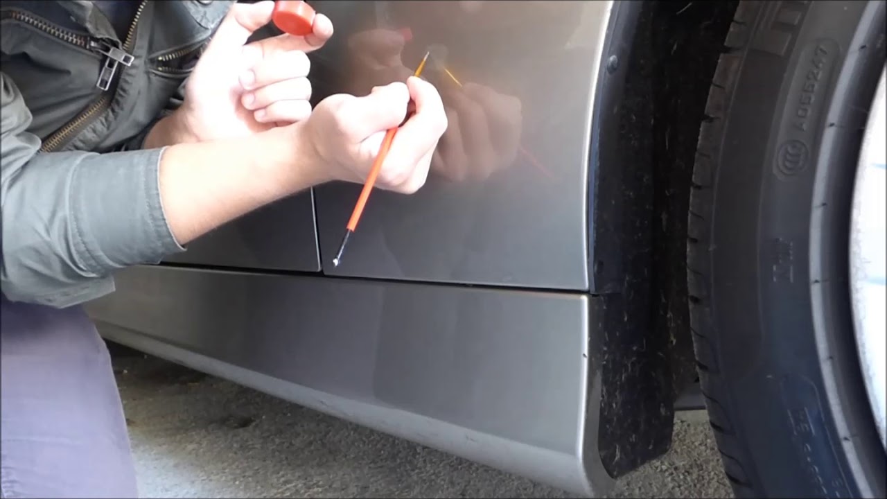 Comment Faire une Retouche Peinture de Voiture sur un Eclat ?