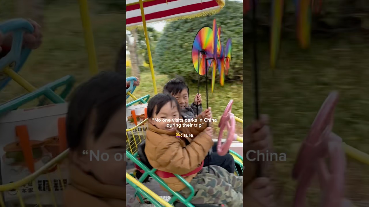 🇨🇳 didn’t know park can be so fun in China 