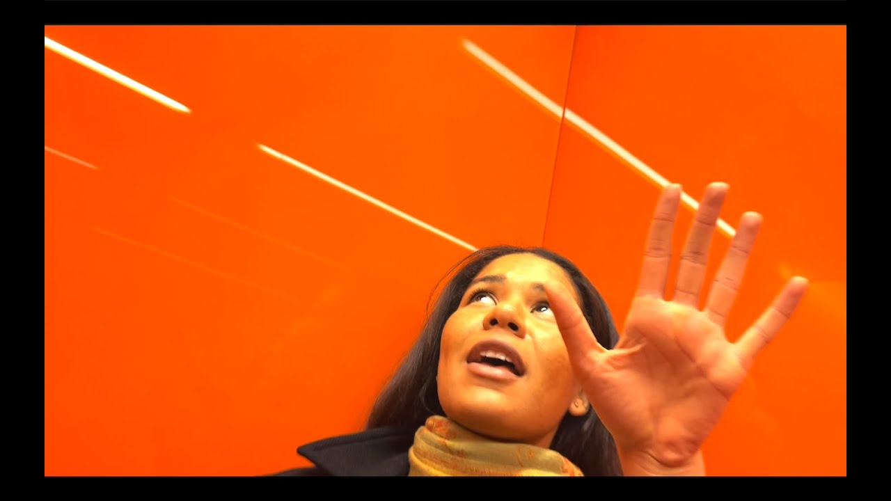 YouTube에서 Quintessa Evangeline - Zone (Official Music Video) 보기 YouTube에서 Quintessa Evangeline - Zone (Official Music Video) 보기