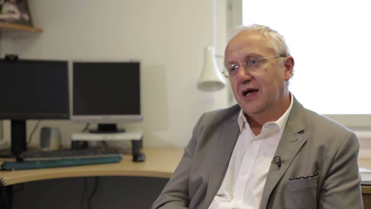 Smugness and Overconfidence in Trading