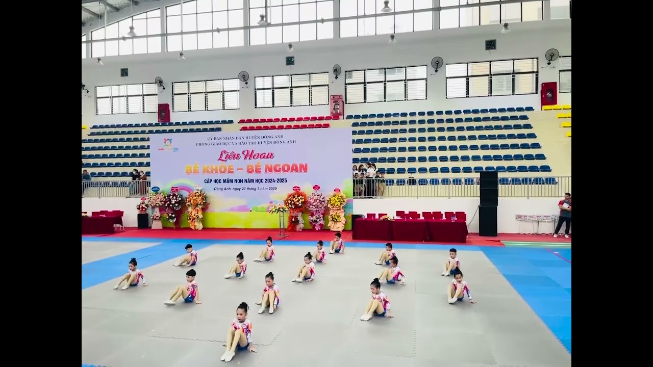 Su Thanh Giang cùng các bạn đạt giải nhất hội thi Bé khoẻ - Bé ngoan