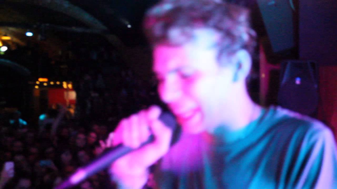 а я просто сидел и заплакал найтивыход. найти выход. а я просто сидел и заплакал найтивыход. цитаты из песен найтивыход. просто сидел и заплакал найтивыход.